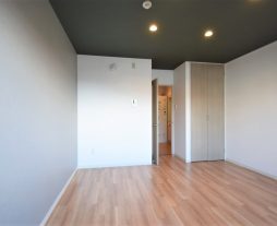 マンション光/202号室