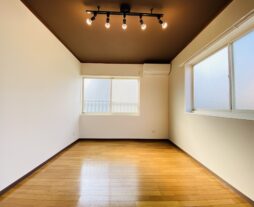 メゾン若葉/101号室